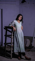 将图像加载到图库查看器中, Sabana Women's Lucknowi Handcrafted Muslin Chikankari Anarkali Dress - HONC025404