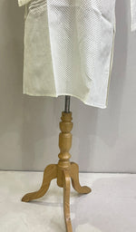 将图像加载到图库查看器中, Men's Lucknowi Handcrafted Cotton Chikankari Kurta - HONC0201099