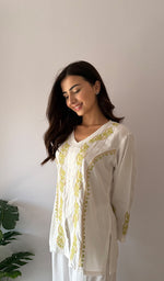 Load image into Gallery viewer, Women's Lakhnavi Handcrafted Cotton Chikankari Kurti And Plazzo Set - HONC0376727