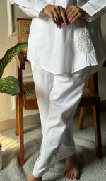 将图像加载到图库查看器中, Enayat Women's Lakhnavi Handcrafted Linen Cotton Oversized Chikankari Oversized Top And Pant Set - HONC02936780