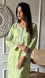 Load image into Gallery viewer, Shagufta Women's Lakhnavi Handcrafted Cotton Chikankari Kurti - HONC0347133