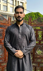 Load image into Gallery viewer, Men's Lucknowi Handcrafted Cotton Chikankari Kurta - HONC0324738