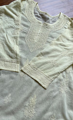 将图像加载到图库查看器中, Women's Lakhnavi Handcrafted Cotton Chikankari Top - HONC0214055