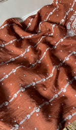 将图像加载到图库查看器中, Hana Women's Lakhnavi Handcrafted Mul Chanderi Semi - Stitched Kurta And Dupatta Set - HONC0290060