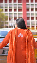 Load image into Gallery viewer, Jazba Women's Lakhnavi Handcrafted Mul Chanderi Chikankari Stitched Kurta, Dupatta And Pant Set - HONC04964656