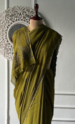 将图像加载到图库查看器中, Women's Lakhnavi Handcrafted Viscose Georgette Chikankari Saree - HONC0329022