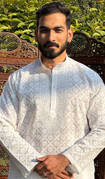 Load image into Gallery viewer, Men's Lucknowi Handcrafted Cotton Chikankari Kurta - HONC0260706