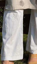 将图像加载到图库查看器中, Women's Lucknowi Handcrafted Cotton Chikankari Pant - HONC0250603