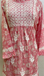将图像加载到图库查看器中, Lakhnavi 手工印花 Mulmul 棉质 Chikankari 上衣 - HONC079855