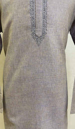 Load image into Gallery viewer, Men's Lucknowi Handcrafted Cotton Chikankari Kurta - HONC082755