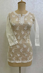 将图像加载到图库查看器中, Lakhnavi 手工制作 Orgenza Chikankari 上衣 - HONC0112358