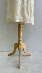 Load image into Gallery viewer, Tayeba Women's Lucknowi Handcrafted Mul Cotton Chikankari Kurti - HONC0133751