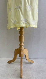 将图像加载到图库查看器中, Lakhnavi 手工制作 Mulmul 棉 Chikankari Kurti- HONC00133760