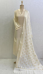 将图像加载到图库查看器中, Lakhnavi 手工制作 Chanderi 丝绸 Chikankari Dupatta - Honc068129