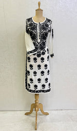 Load image into Gallery viewer, Women's Lucknowi Handcrafted Mul Cotton Chikankari Kurti-HONC0151157