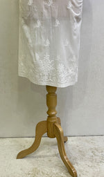 Load image into Gallery viewer, Women's Lucknowi Handcrafted Mul Cotton Chikankari Kurti- HONC0154921