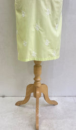 Load image into Gallery viewer, Gulnaaz Women's Lucknowi Handcrafted Cotton Chikankari Kurti-HONC0161264
