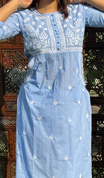 将图像加载到图库查看器中, Women's Lakhnavi Handcrafted Cotton Chikankari Kurti - HONC0268625