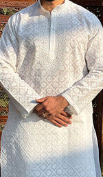 Load image into Gallery viewer, Men's Lucknowi Handcrafted Cotton Chikankari Kurta - HONC0260706