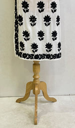 Load image into Gallery viewer, Women's Lucknowi Handcrafted Mul Cotton Chikankari Kurti-HONC0151157