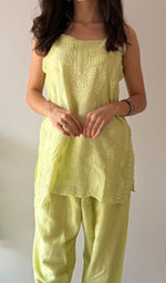 将图像加载到图库查看器中, Amreena Women's Lakhnavi Handcrafted Chanderi Silk Chikankari Top And Pant Set - HONC0373448