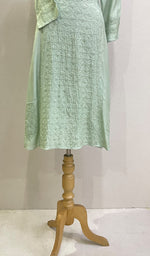 将图像加载到图库查看器中, Pari Women's Lucknowi Handcrafted Muslin Chikankari Kurti - HONC0204801