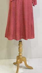 将图像加载到图库查看器中, Pari Women's Lucknowi Handcrafted Muslin Chikankari Kurti - HONC0204782