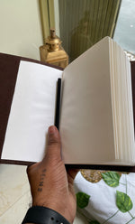 将图像加载到图库查看器中, Chikankari Dairy - HONC0309623