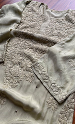 将图像加载到图库查看器中, Women's Lakhnavi Handcrafted Muslin Chikankari Kurti - HONC0175632