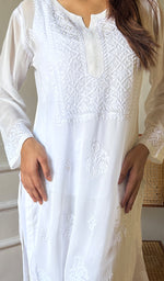 将图像加载到图库查看器中, Women's Lakhnavi Handcrafted Viscose Georgette Chikankari Kurti- HONC0164617