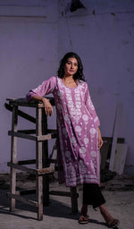 将图像加载到图库查看器中, Asma Women's Lucknowi Handcrafted Crepe Chikankari Kurti- HONC0193259