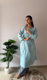 Load image into Gallery viewer, Women's Lakhnavi Handcrafted Cotton Chikankari Kurti - HONC0210174
