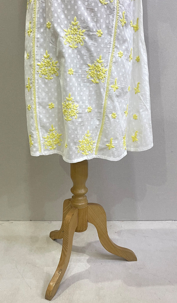 Gulshan Women's Lucknowi Handcrafted Cotton Chikankari Kurti - HONC0159639