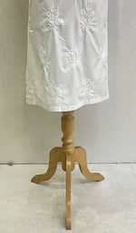Load image into Gallery viewer, Aarzu Women's Lucknowi Handcrafted Cotton Chikankari Kurti-HONC0148324