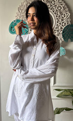 将图像加载到图库查看器中, Women's Lakhnavi Handcrafted Cotton Chikankari Top - HONC0155055