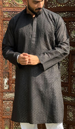 Load image into Gallery viewer, Men's Lucknowi Handcrafted Cotton Chikankari Kurta - HONC011494