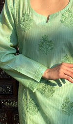 将图像加载到图库查看器中, Masooma Women's Lucknowi Handcrafted Chanderi Silk Chikankari Kurti - HONC0258058