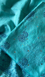 将图像加载到图库查看器中, Lakhnavi 手工制作的 Munga 丝绸 Chikankari Kurta 和 Dupatta 套装 - HONC0107590