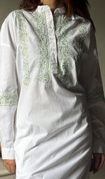 将图像加载到图库查看器中, Enayat Women's Lakhnavi Handcrafted Cotton Chikankari Oversized Kurta And Pant Set -  HONC0293597