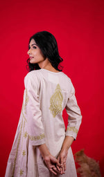 Load image into Gallery viewer, Divya Women's Lucknowi Handcrafted Cotton Chikankari Kurti - HONC0213349