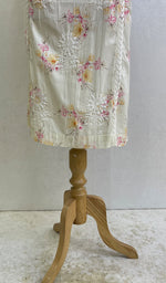 将图像加载到图库查看器中, Yalina Women's Lucknowi Handcrafted Mul Cotton Chikankari Kurti- HONC0162372