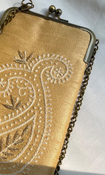 将图像加载到图库查看器中, Chikankari Embroidered Mobile Cover with Metal Frame - HONC0330000