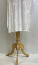 Load image into Gallery viewer, Women's Lucknowi Handcrafted Muslin Chikankari Kurti - HONC069426