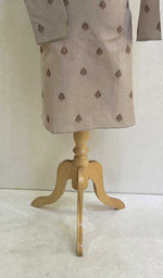 Load image into Gallery viewer, Men's Lucknowi Handcrafted Cotton Chikankari Kurta - HONC082455