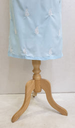 Load image into Gallery viewer, Women's Lucknowi Handcrafted Mul Cotton Chikankari Kurti - HONC097726