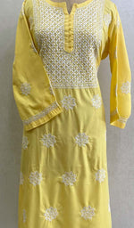 Load image into Gallery viewer, Tayeba Women's Lucknowi Handcrafted Mul Cotton Chikankari Kurti - HONC0133759