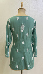 将图像加载到图库查看器中, Lakhnavi 手工莫代尔棉 Chikankari 上衣 - HONC0136532
