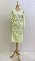 将图像加载到图库查看器中, Sufiyani Women's Lucknowi Handcrafted Cotton Chikankari Kurti - HONC161351