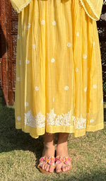 Load image into Gallery viewer, Fariah Women's Lucknowi Handcrafted Mul Chanderi Chikankari Kurti - HONC0264995