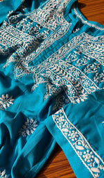 将图像加载到图库查看器中, Women's Lakhnavi Handcrafted Cotton Chikankari Kurti - HONC017908